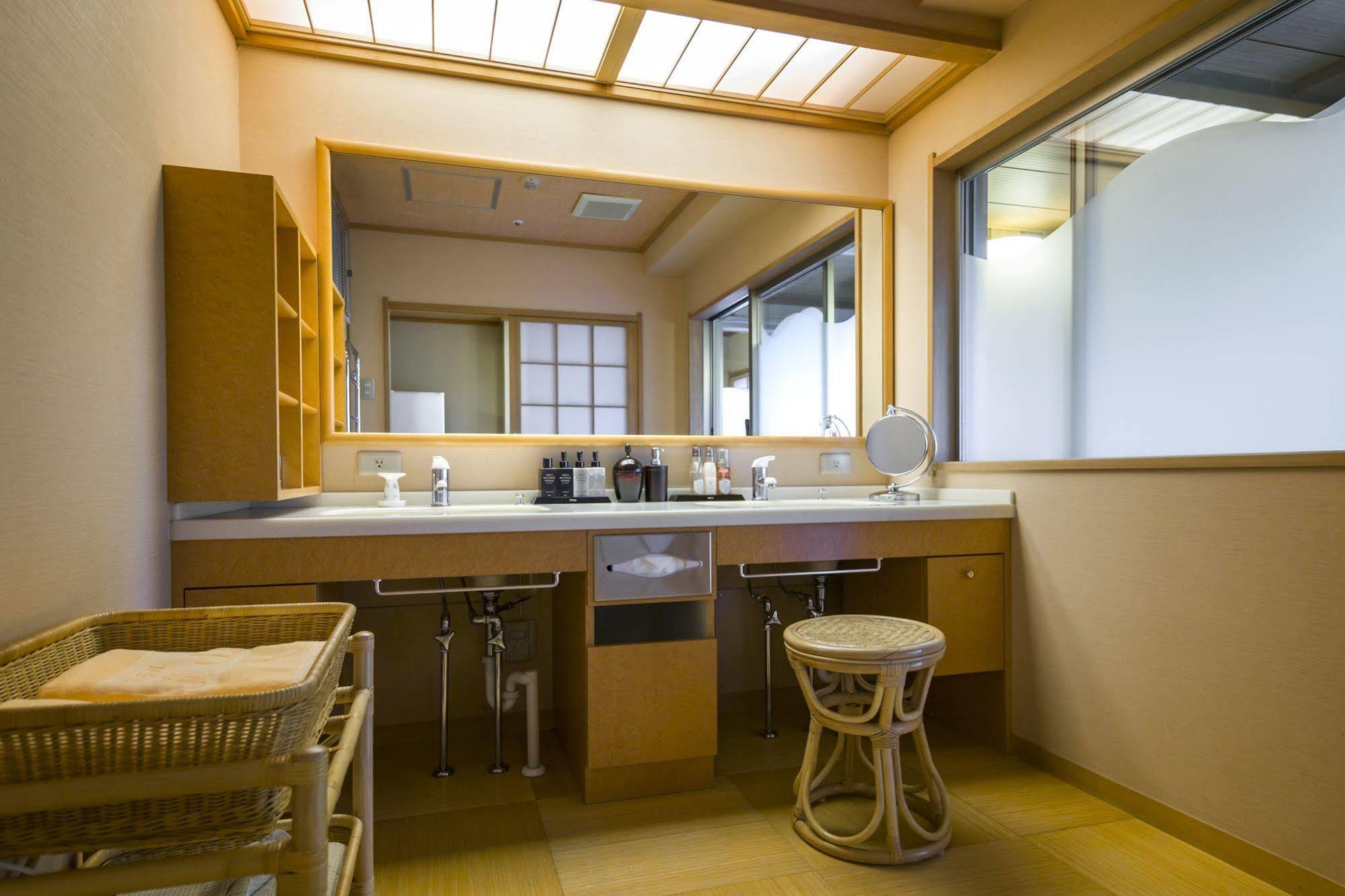 Hotel Kaneyamaen Fujiyoshida Extérieur photo