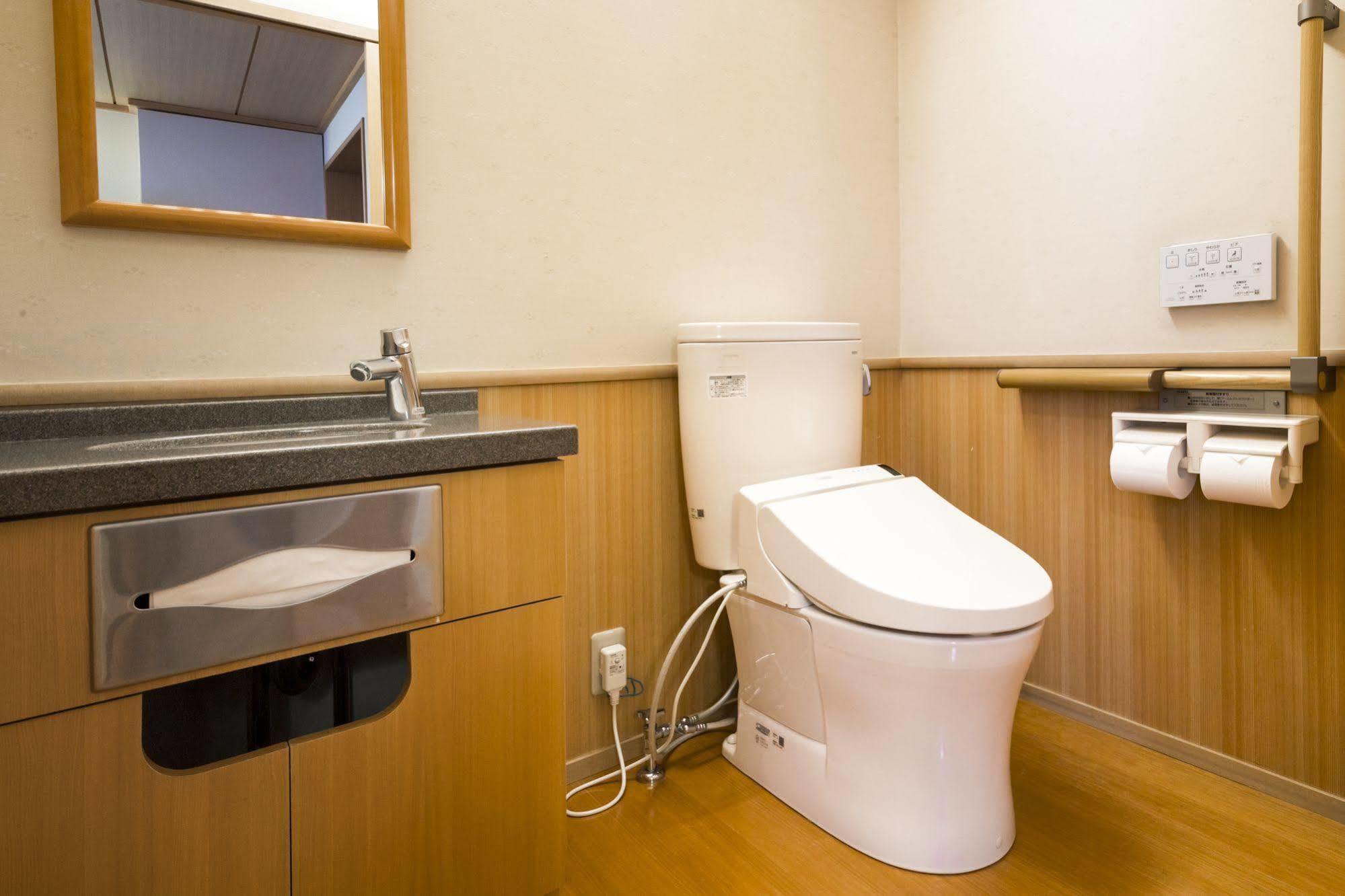 Hotel Kaneyamaen Fujiyoshida Extérieur photo