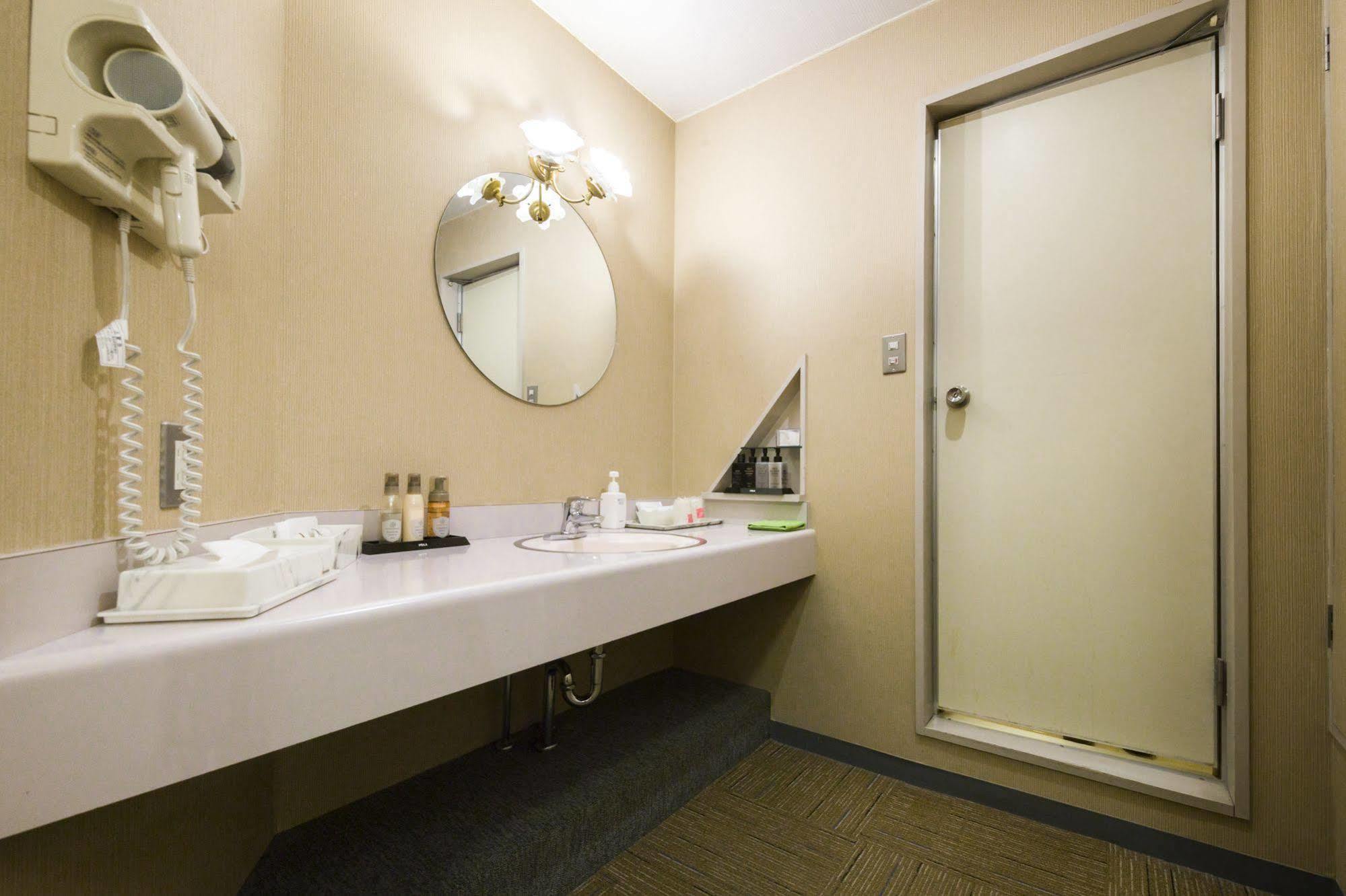 Hotel Kaneyamaen Fujiyoshida Extérieur photo