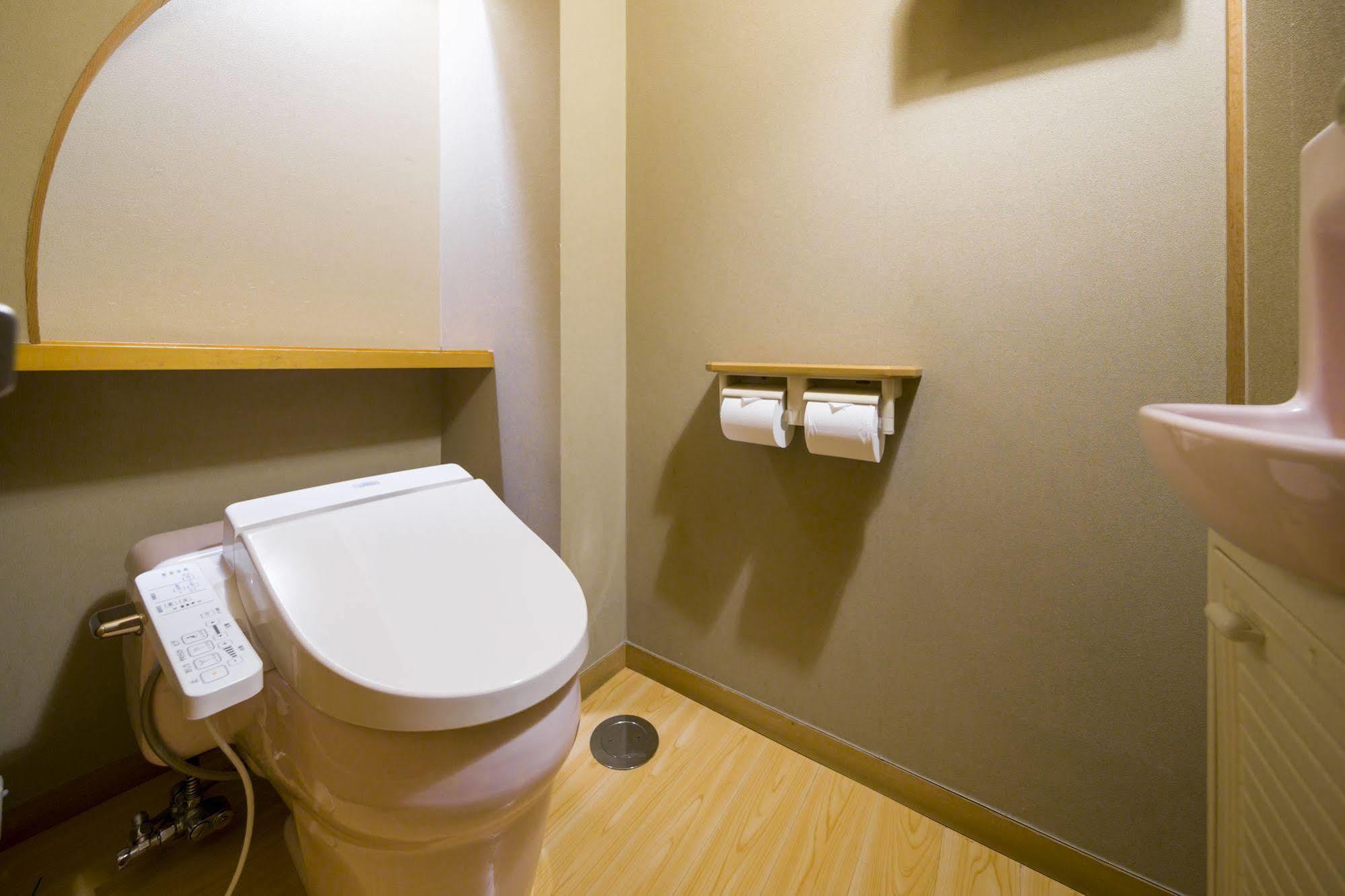 Hotel Kaneyamaen Fujiyoshida Extérieur photo
