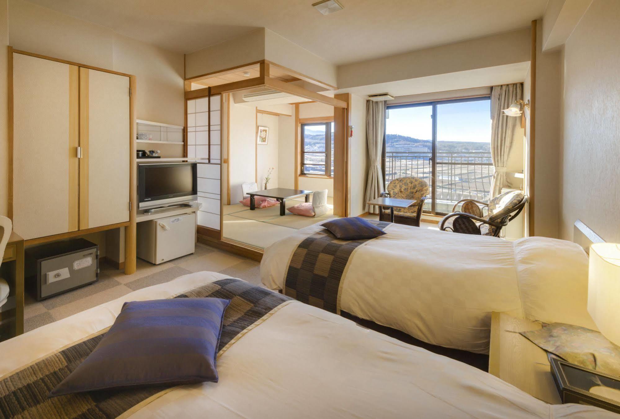 Hotel Kaneyamaen Fujiyoshida Extérieur photo