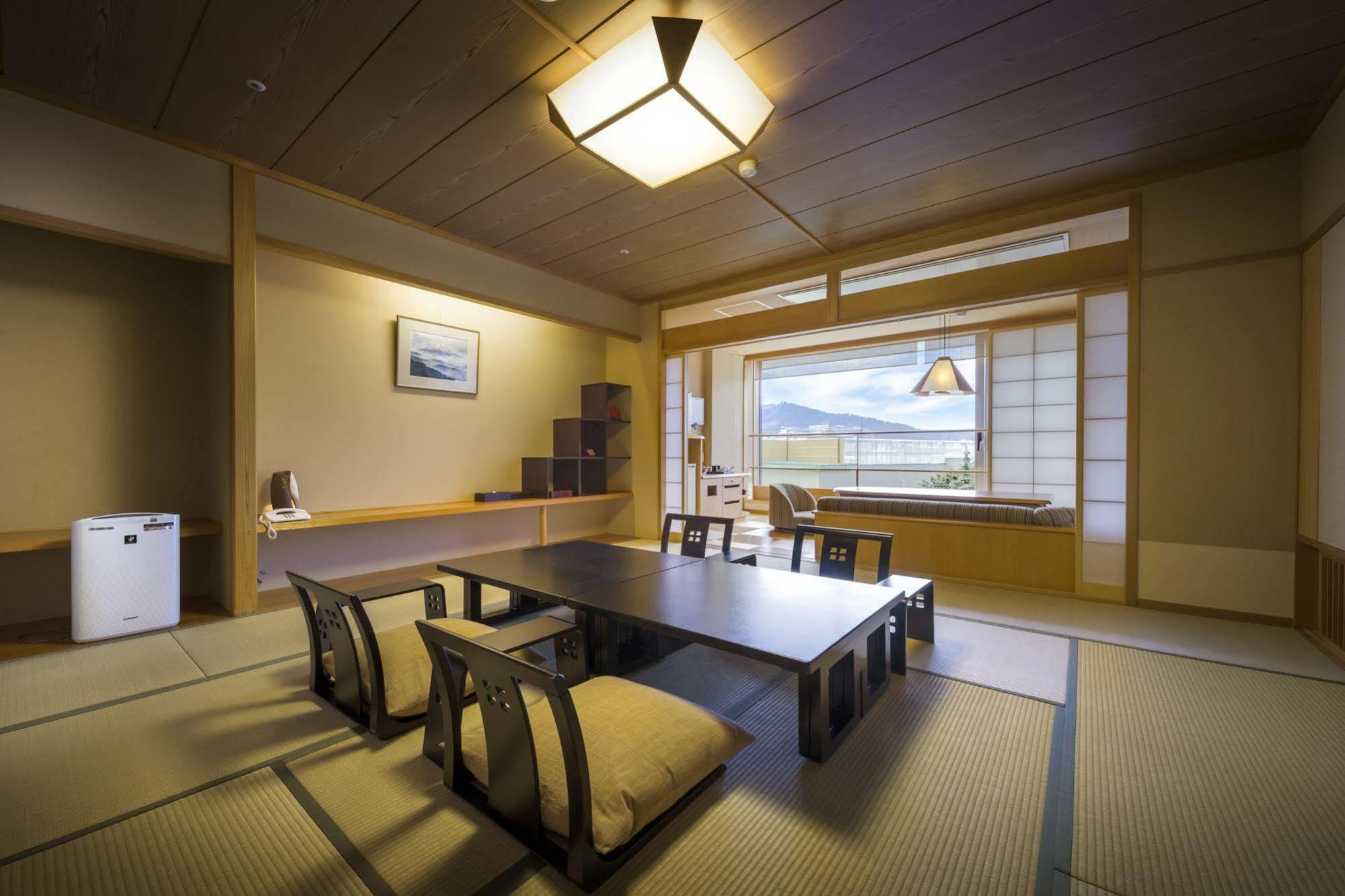 Hotel Kaneyamaen Fujiyoshida Extérieur photo