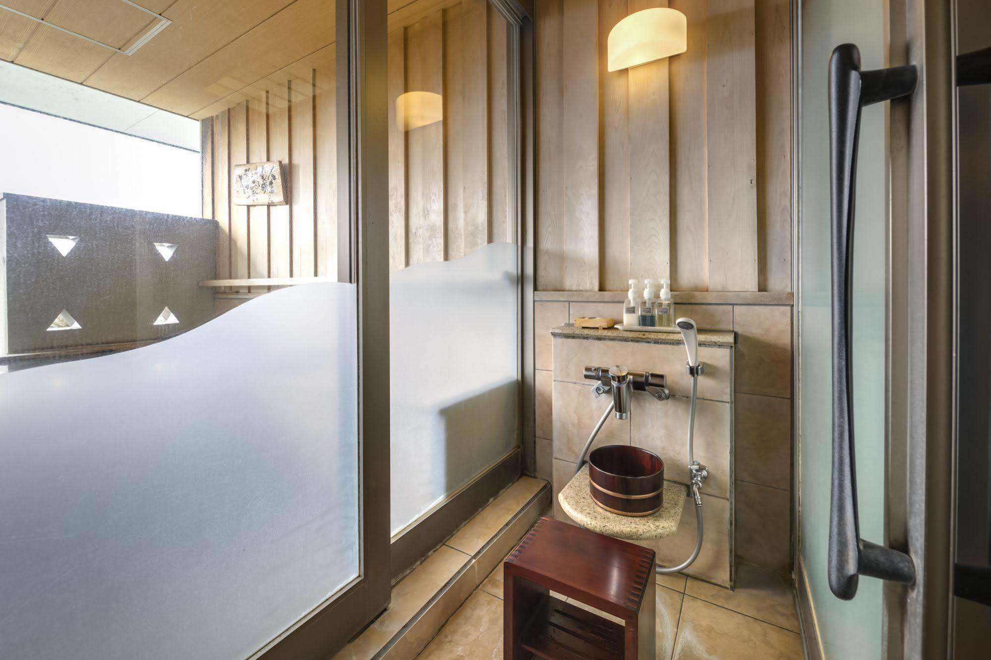 Hotel Kaneyamaen Fujiyoshida Extérieur photo